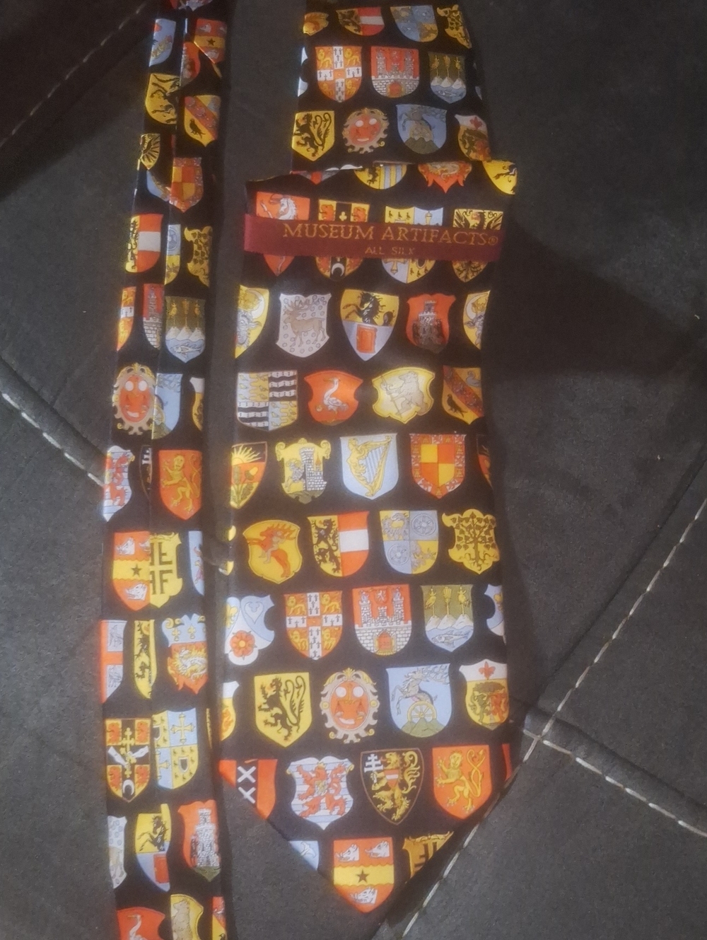 Museum Artifacts Black Shield-Print Men's Tie